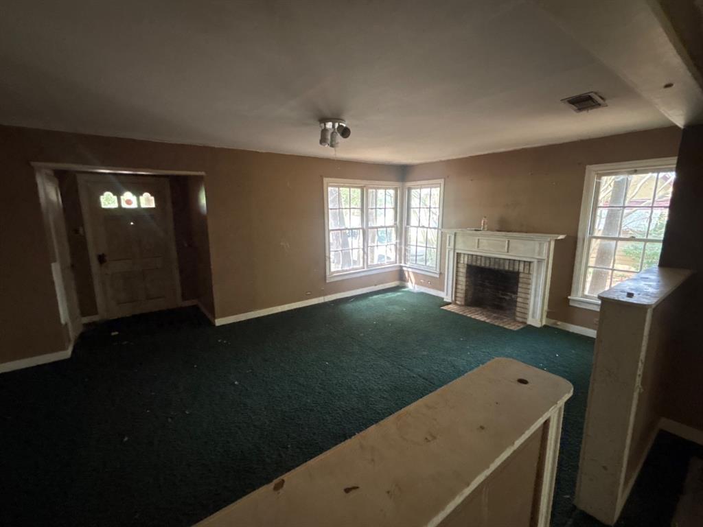 212 Sunset Avenue