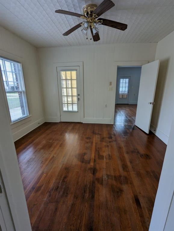 Walnut Springs, Texas 76690, United States, 3 Bedrooms Bedrooms, ,1 BathroomBathrooms,Residential,Active,85777