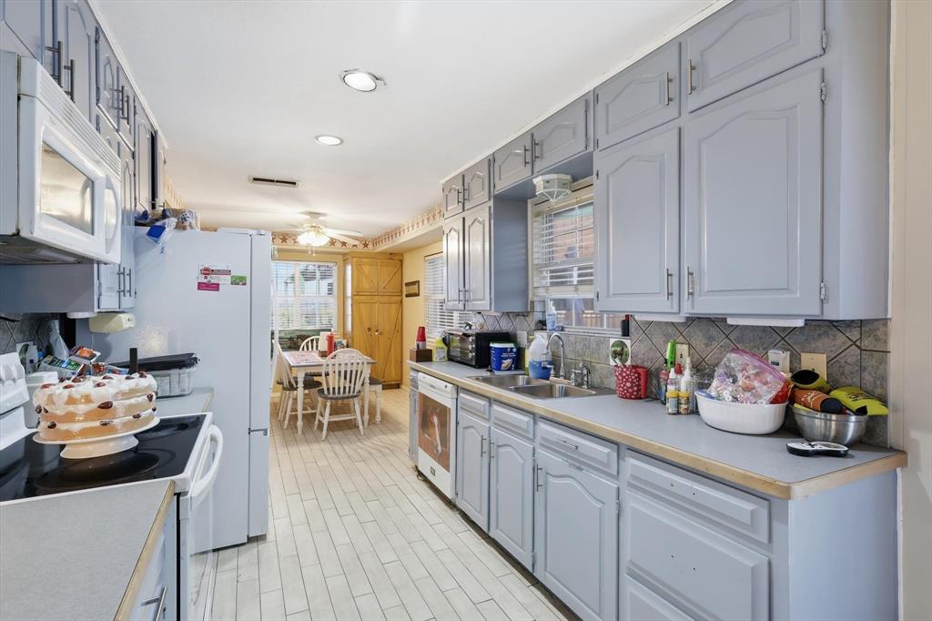 Bbb & C Rr Co - Residential