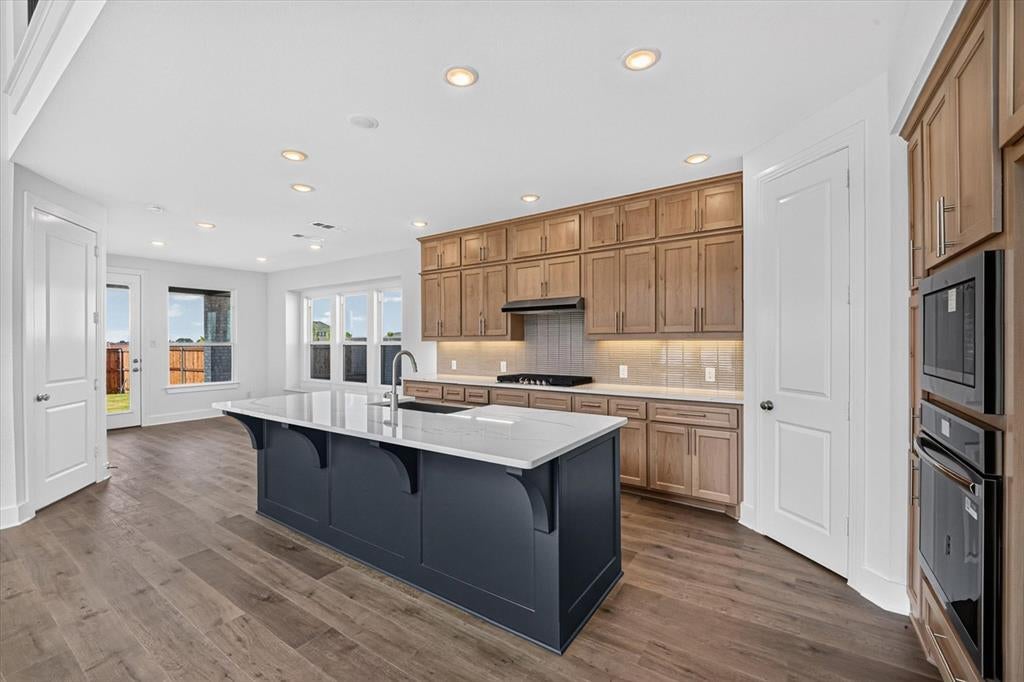 2813 Kenilworth Way