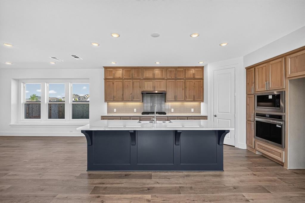 2813 Kenilworth Way