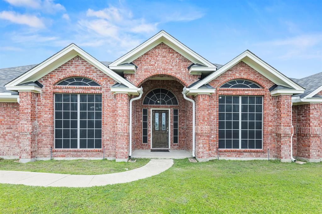 Photo of 16422 Prairie Meadow Mdw, Forney, TX 75126 (MLS # 21243901)