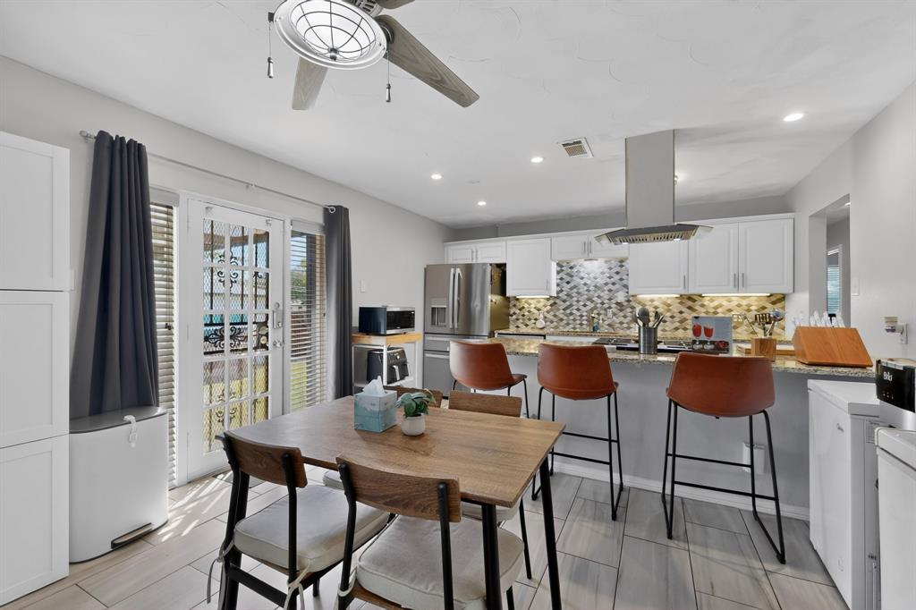 2302 Lagoon Drive