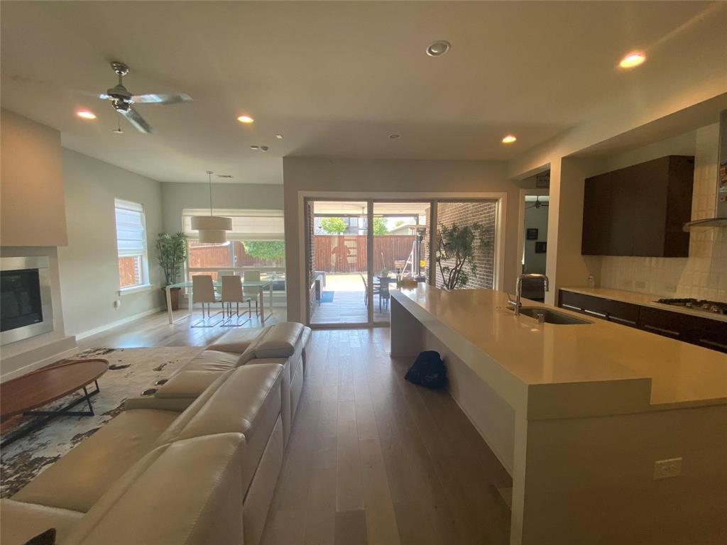 Village Park Ph 2d - Residential Lease