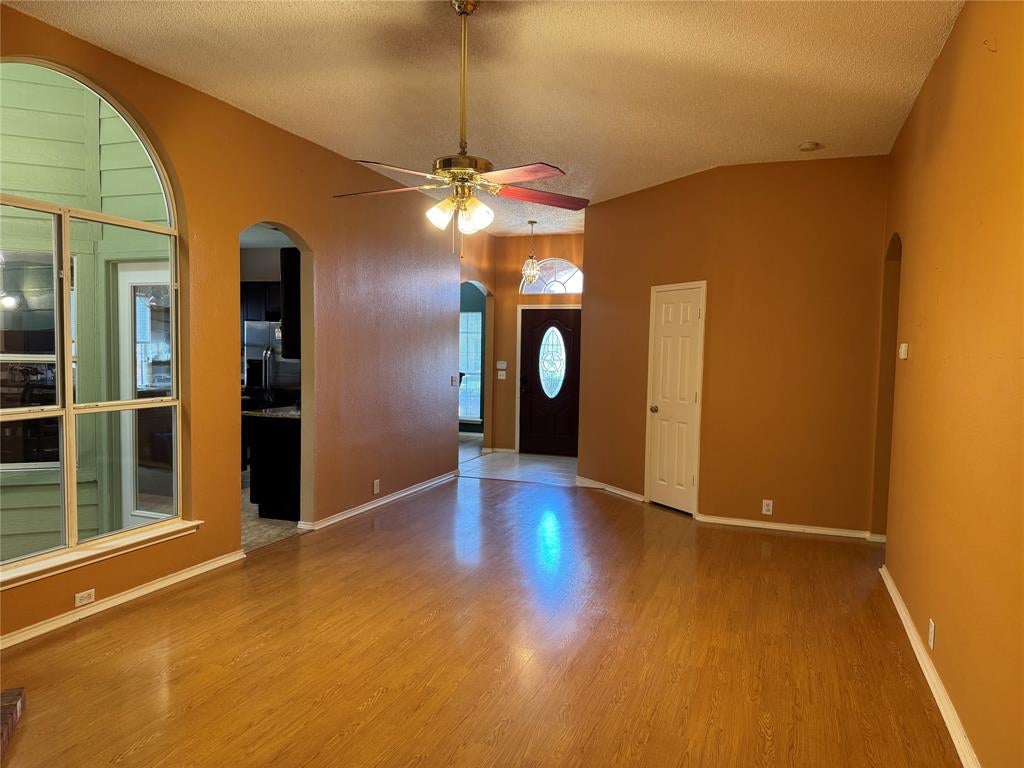 1236 Quaker Lane