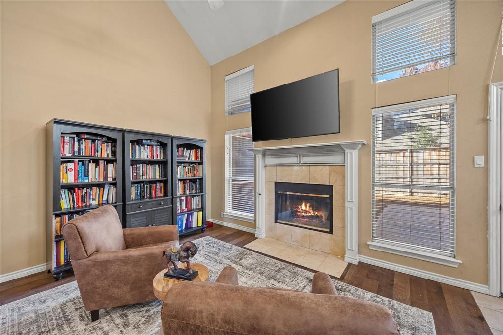 14633 Lakecrest Drive