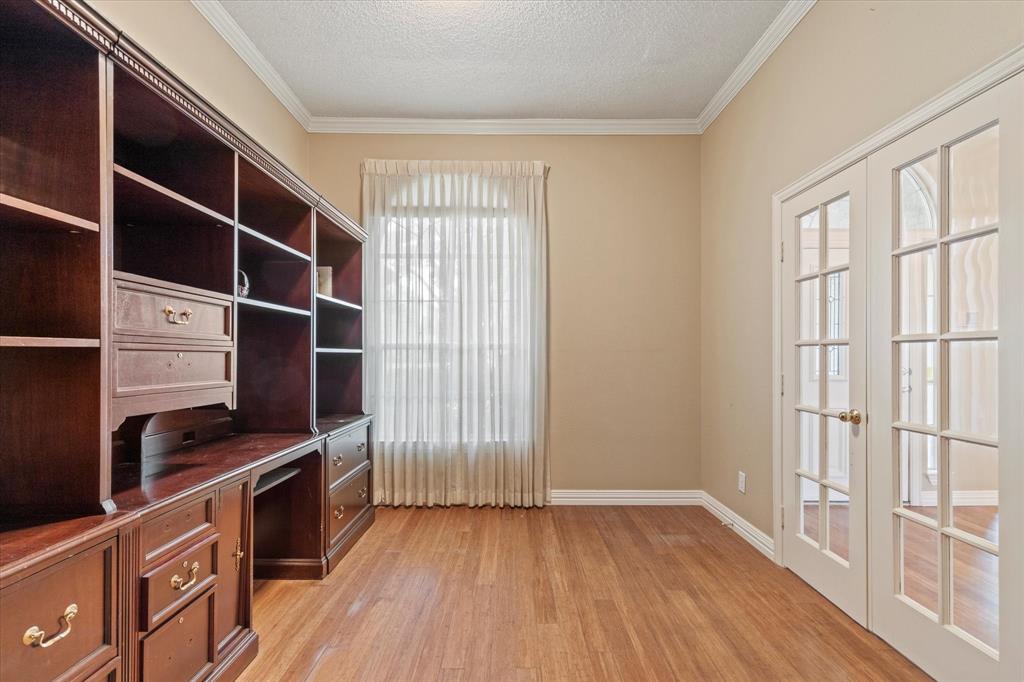 11200 Williamsburg Lane