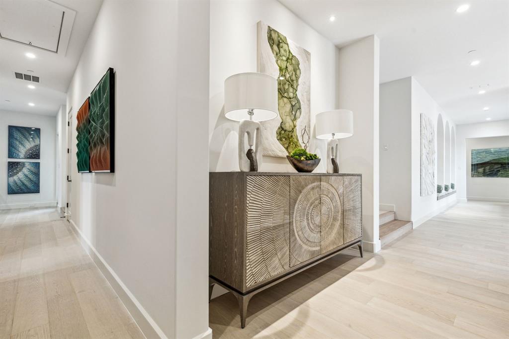 Oak Alley - Residential