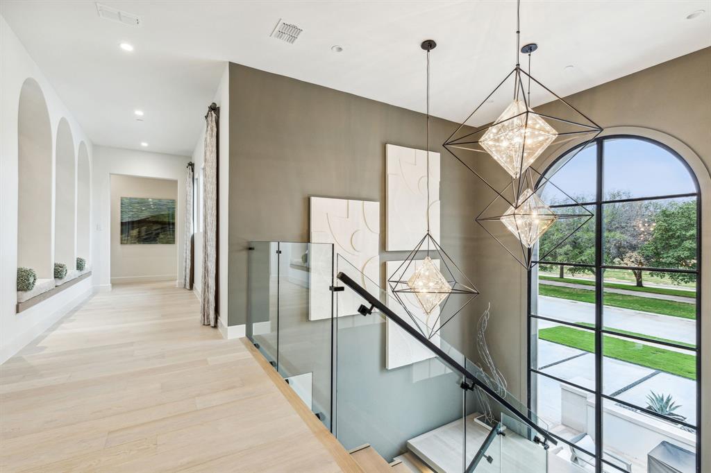 Oak Alley - Residential