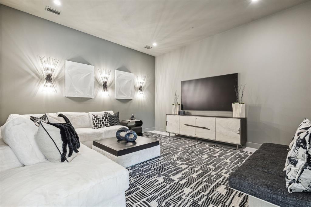 Oak Alley - Residential