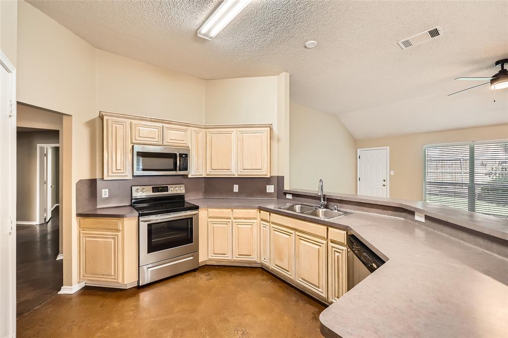 7921 Mourning Dove Drive