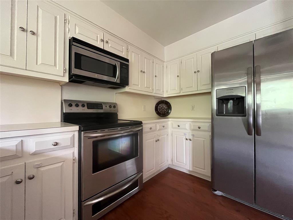 Meadowbrook Hills Chimney Wood - Residential