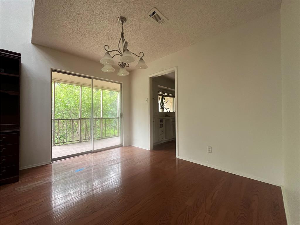 Meadowbrook Hills Chimney Wood - Residential