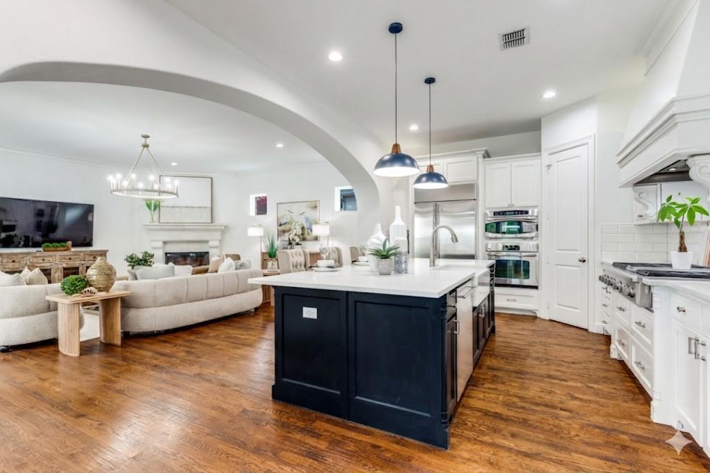 3515 Hickory Grove Lane