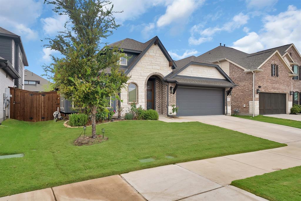 1521 Alexander Drive