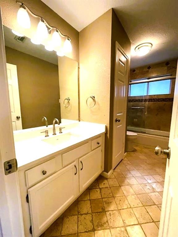 Arlington, Texas 76016, United States, 3 Bedrooms Bedrooms, ,2 BathroomsBathrooms,Residential,Pending,125320