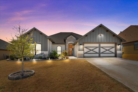 213 Bayless Godley TX 76044