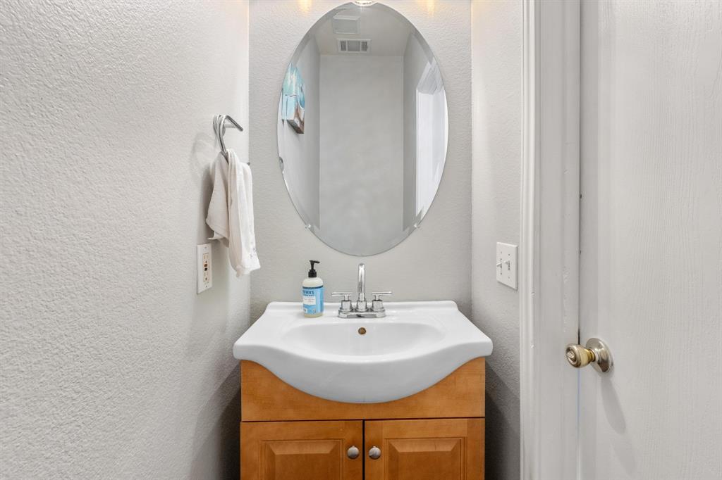 Colonial Place - Residential