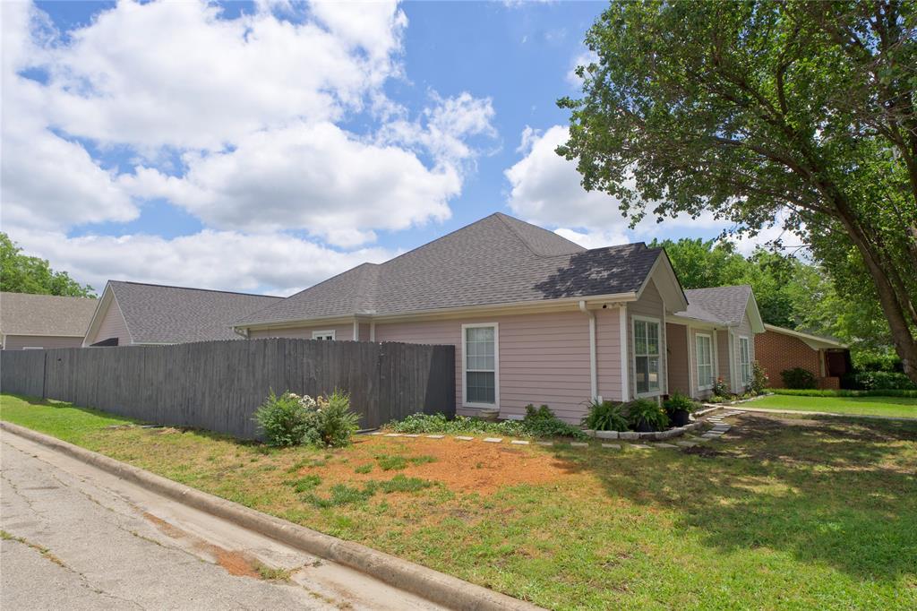 732 N Elm Street