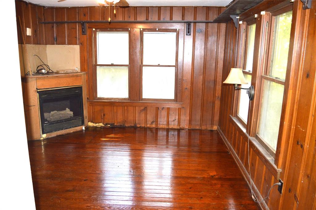 Terrell Rev - Residential