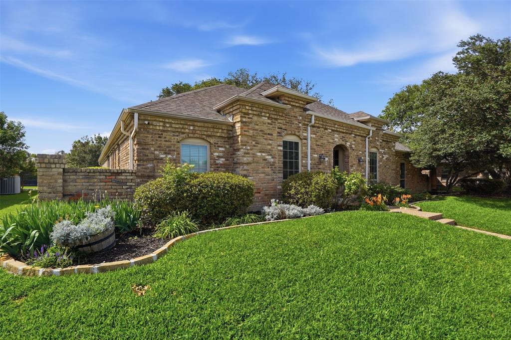 2247 Valley Mill