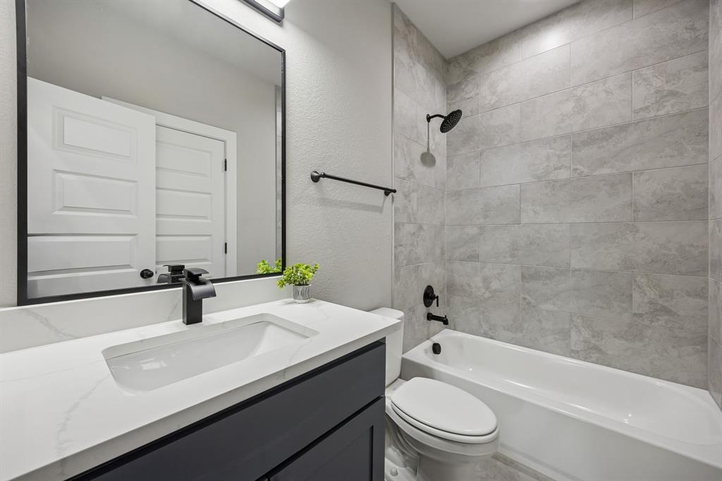 Lagow School - Residential