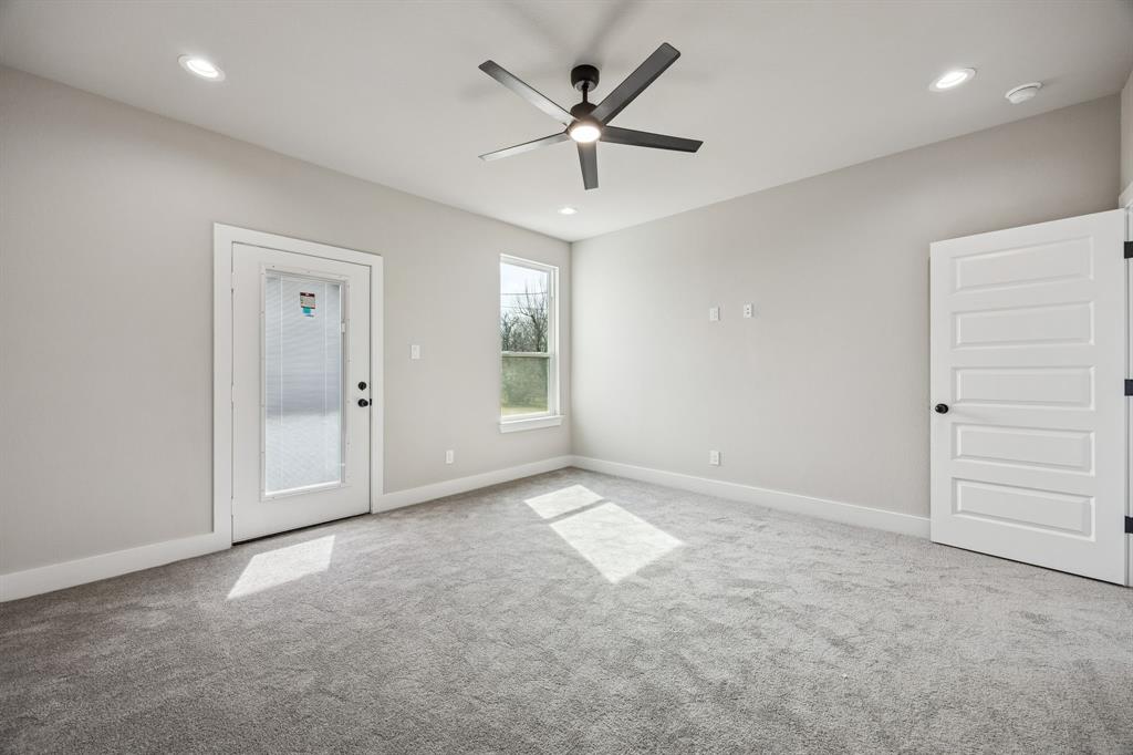 Lagow School - Residential