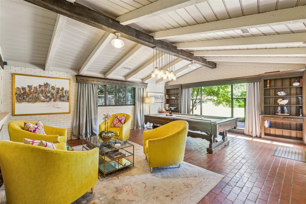 4549 Walnut Hill Lane