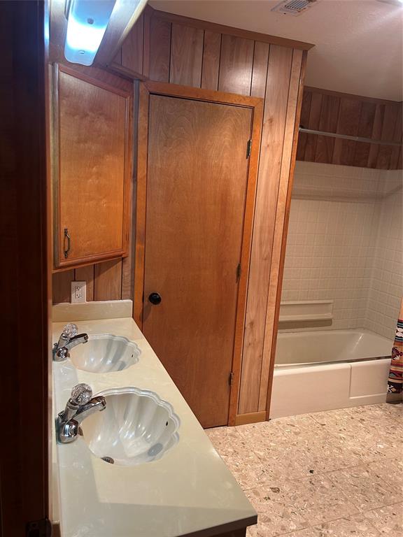 John W Clighorn Surv A-74 - Residential