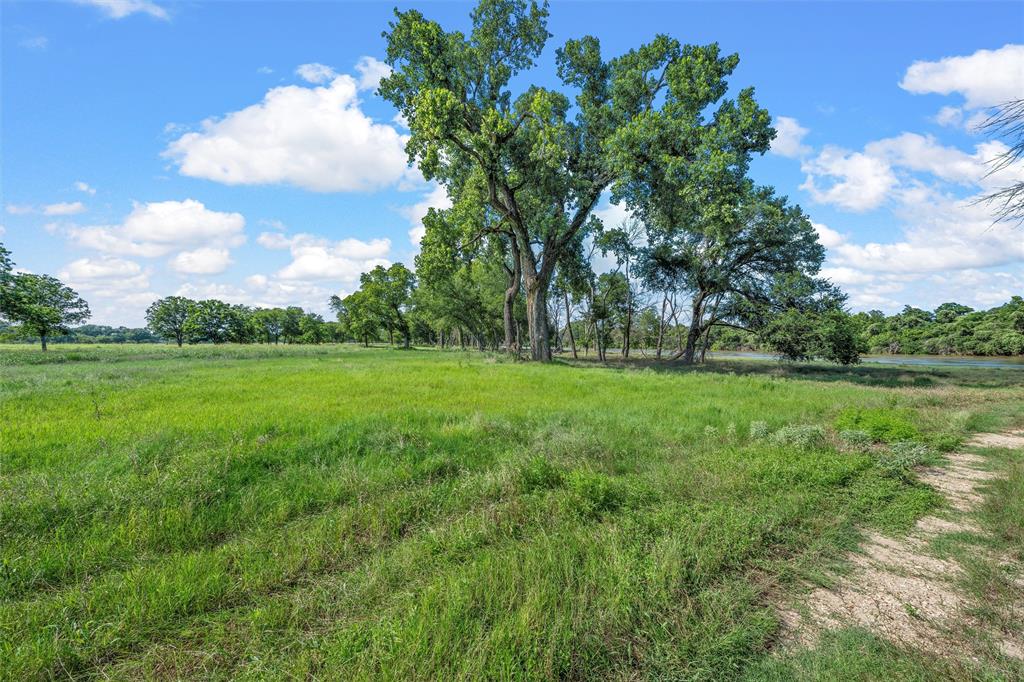 KEYS ON THE BRAZOS - Land
