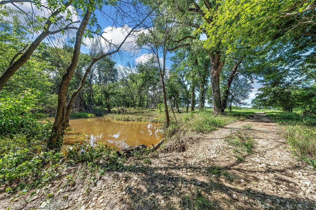 KEYS ON THE BRAZOS - Land