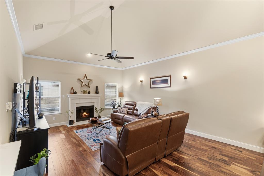 8824 Tudor Place