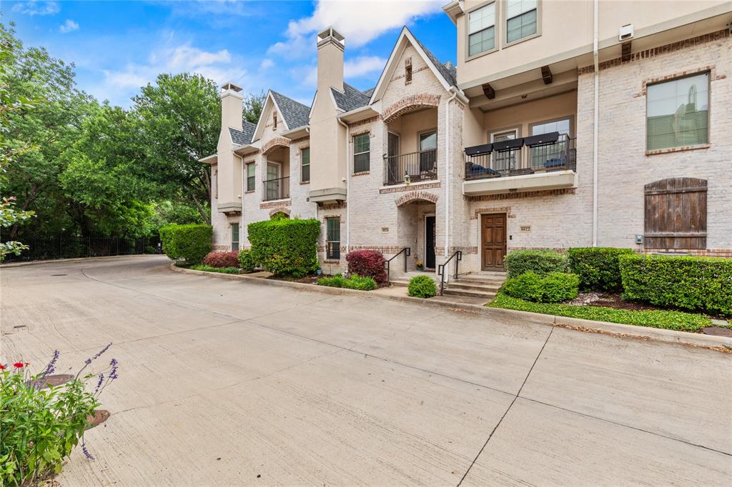 8824 Tudor Place