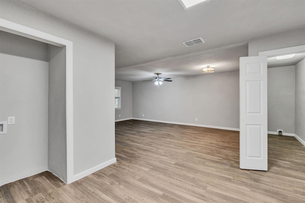 Arlington Manor - Residential