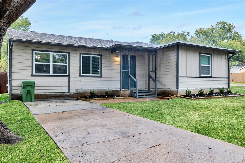 Arlington Manor - Residential