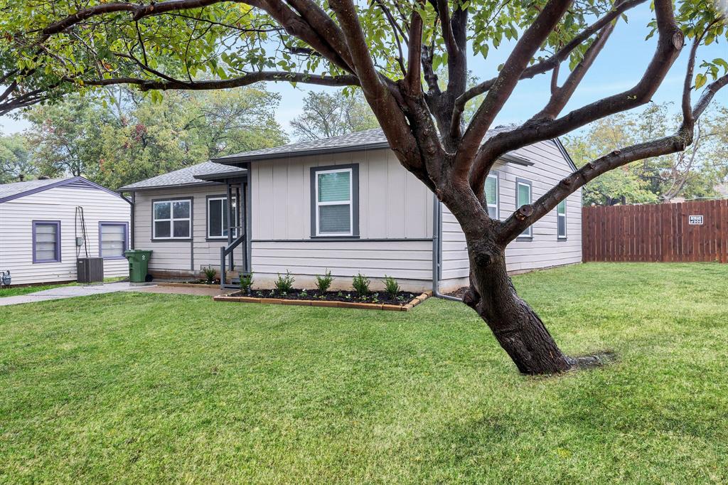 Arlington Manor - Residential