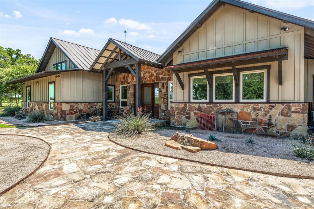 468 Davis Road