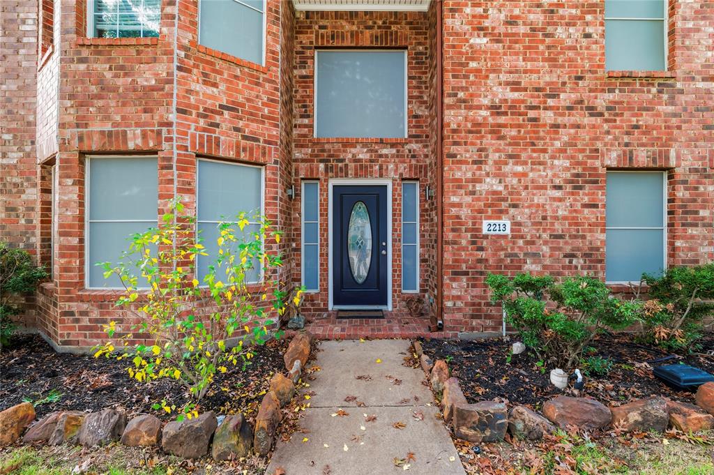 2213 Ridgewood Drive