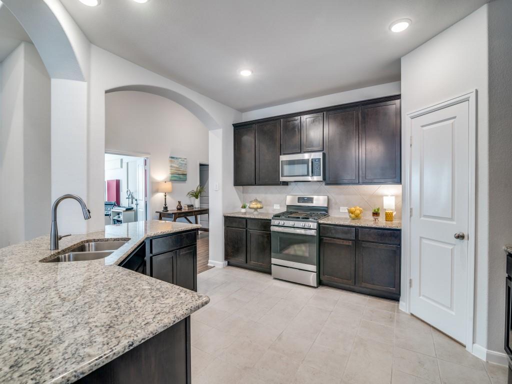1523 Green Meadows Way