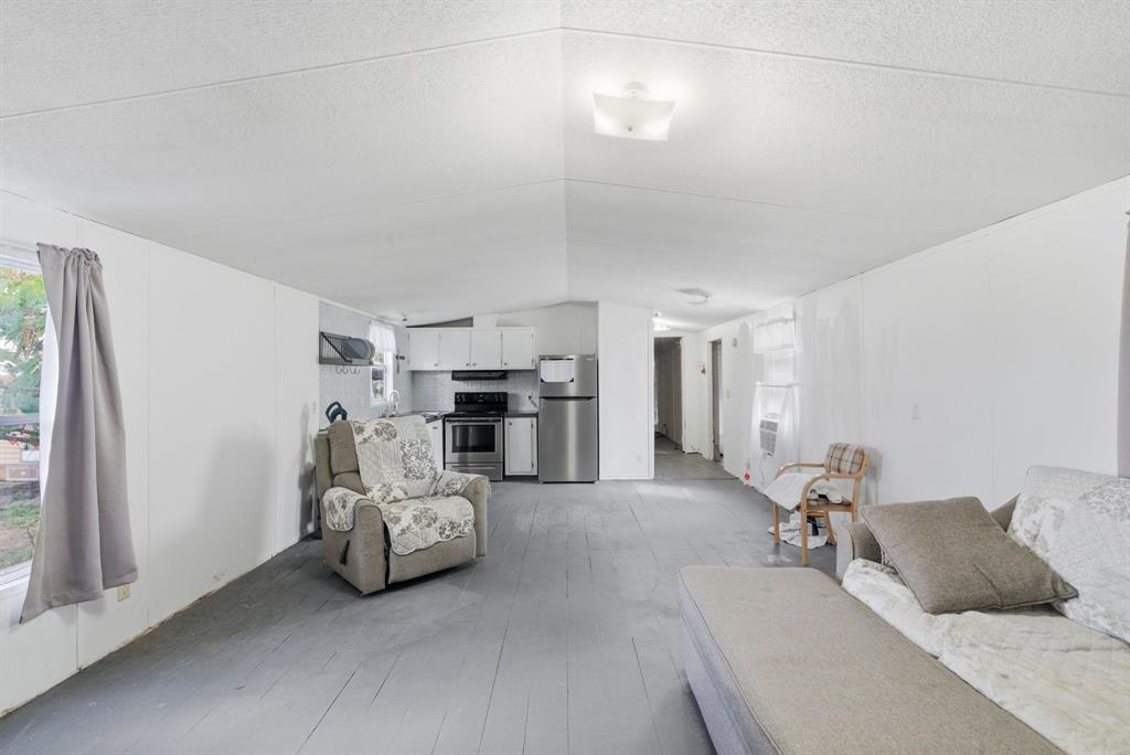 144 Oak Meadows Drive