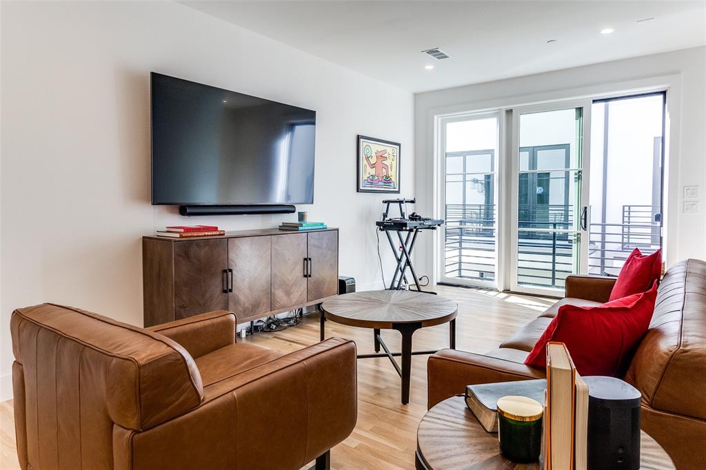 Lakeside - Residential