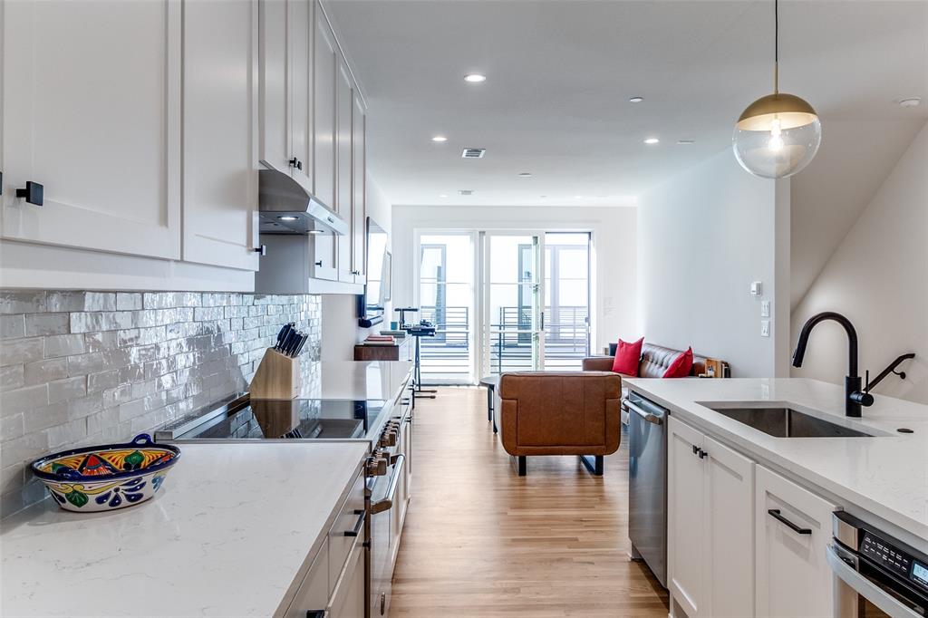 Lakeside - Residential