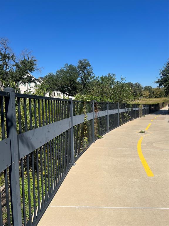 Lakeside - Residential