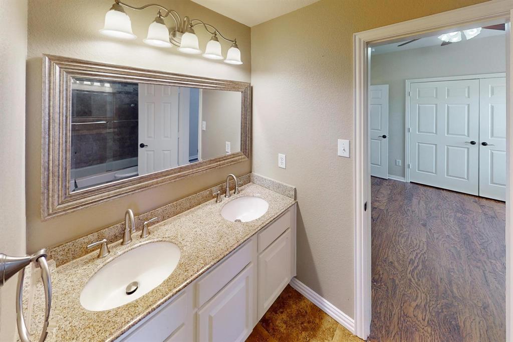 The Oaks Of Shadow Ridge - Residential