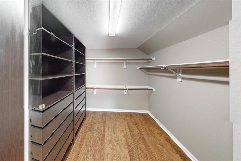 The Oaks Of Shadow Ridge - Residential