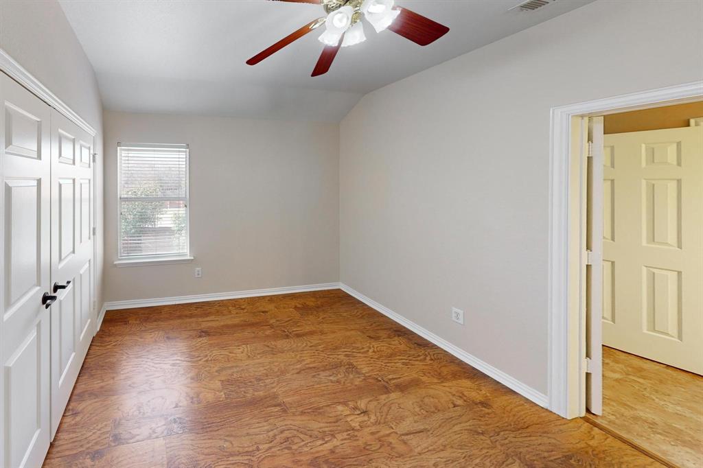 The Oaks Of Shadow Ridge - Residential