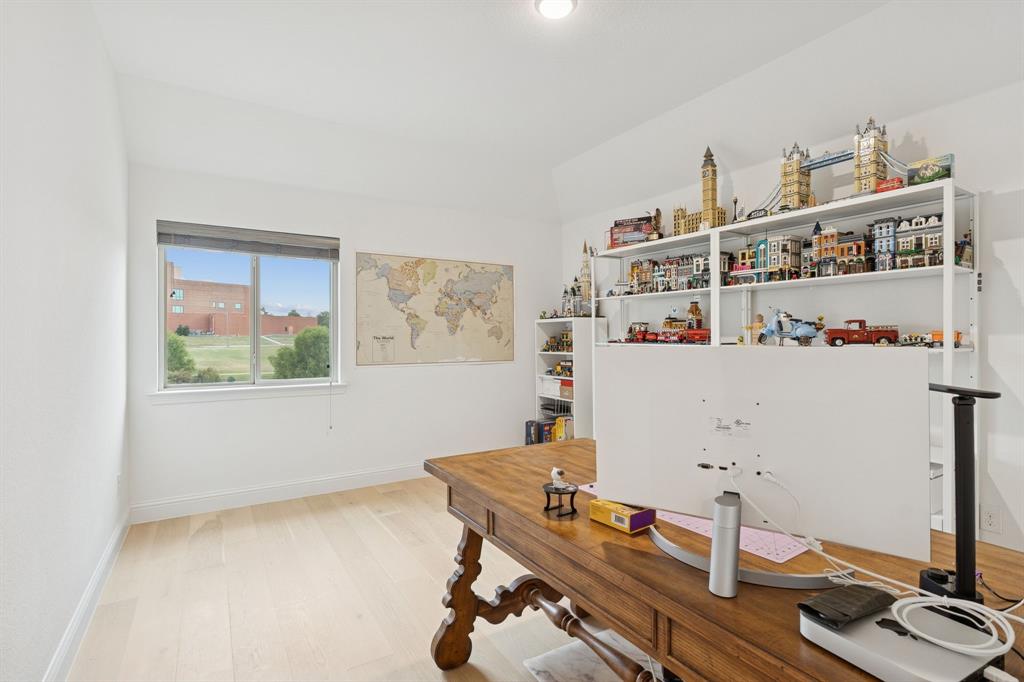 TERRACES OF LAS COLINAS - Residential