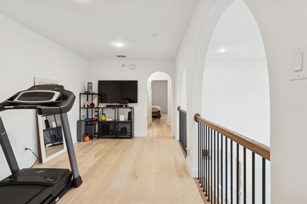 TERRACES OF LAS COLINAS - Residential