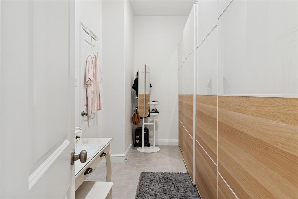 TERRACES OF LAS COLINAS - Residential