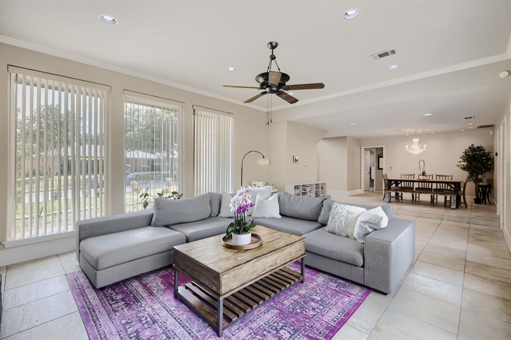 6033 Daven Oaks Drive
